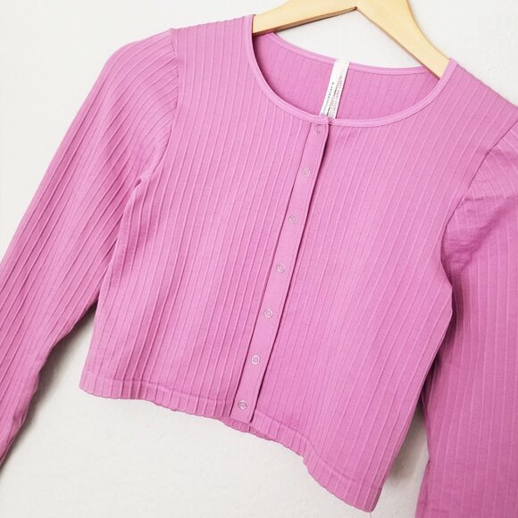 By Anthropologie Seamless Long Sleeves Snap Front Crop Top Cardigan Size XXS/XS - Picture 12 of 16